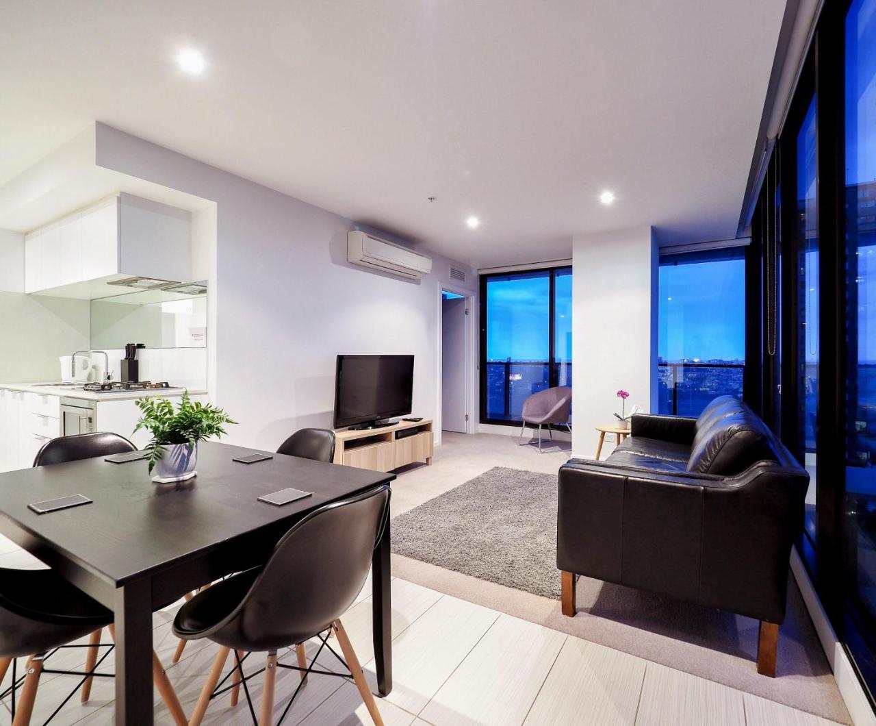 Premier Stays Melbourne Exterior photo
